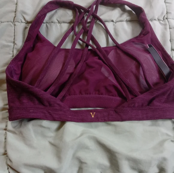 Victoria's Secert bra - Picture 8 of 8